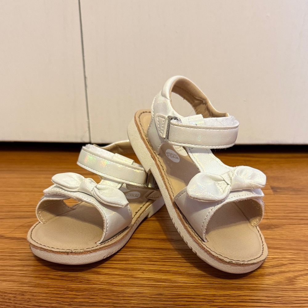 Stride Rite White Bow Sandals
